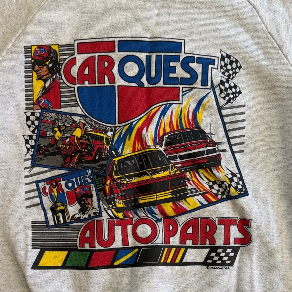 Vintage Car Quest Graphic Sweatshirt - Gray